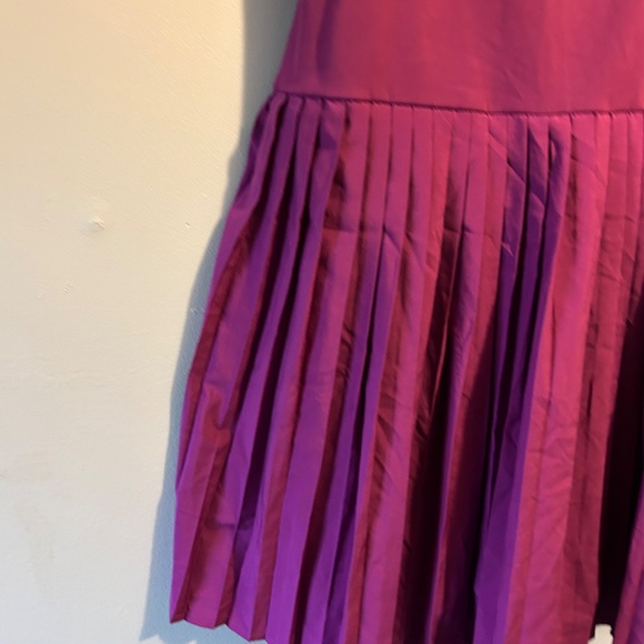 Fabletics Dress Women's Size Medium Berry Blast Hot Shot Pleated Skort dress - Picture 7 of 9